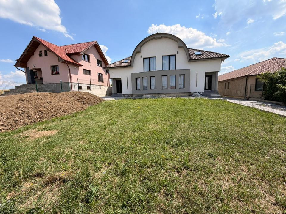 Casa individuala de inchiriat, 4 dormitoare, Oradea 