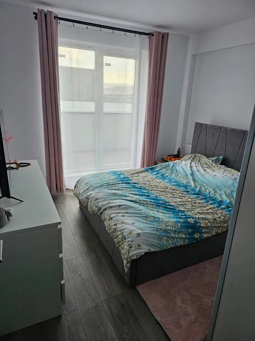 Apartament la cheie, decomandat, 2 parcari, zona Terra