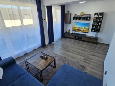 Apartament la cheie, decomandat, 2 parcari, zona Terra