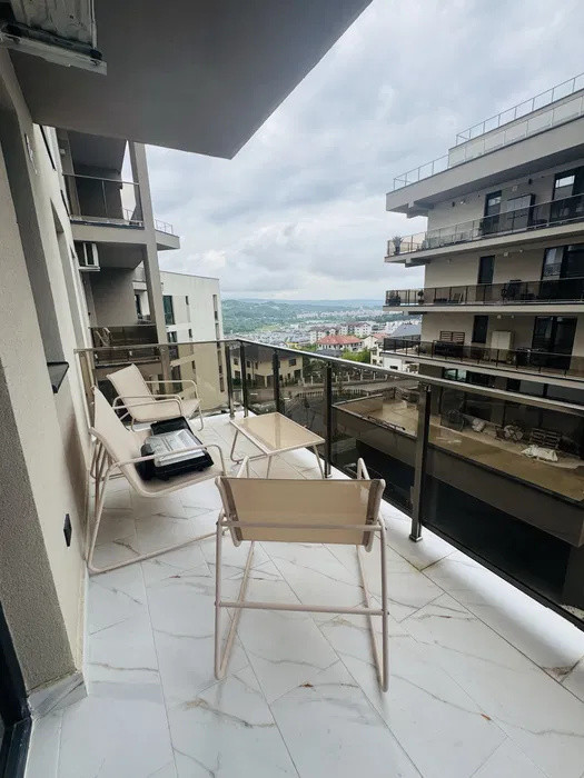 Apartament cu 2 camere, 52 mp, balcon, zona Razoare