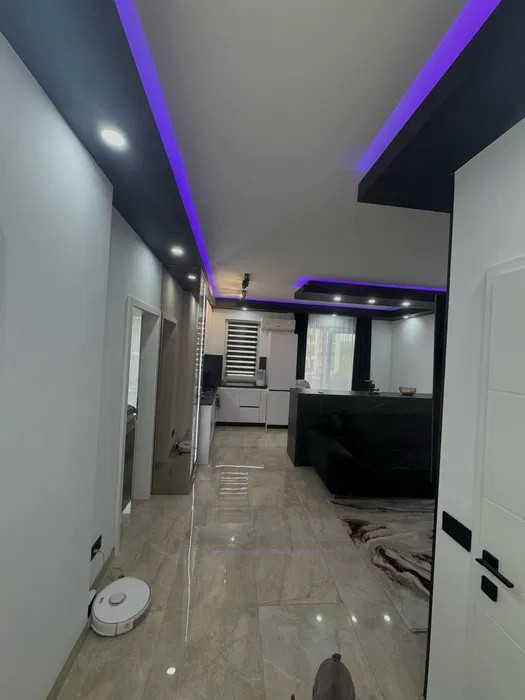Apartament cu 2 camere, 52 mp, balcon, zona Razoare