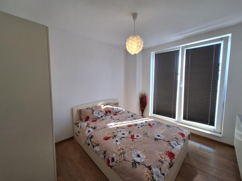 Apartament cu 3 camere, 60 mp, balcon de 20 mp, zona BMW