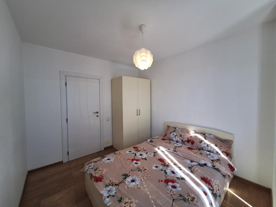 Apartament cu 3 camere, 60 mp, balcon de 20 mp, zona BMW