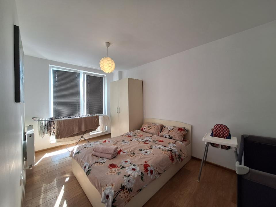 Apartament cu 3 camere, 60 mp, balcon de 20 mp, zona BMW