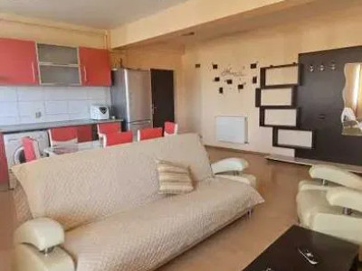Apartament spatios, 58 mp, balcon, zona Eroilor
