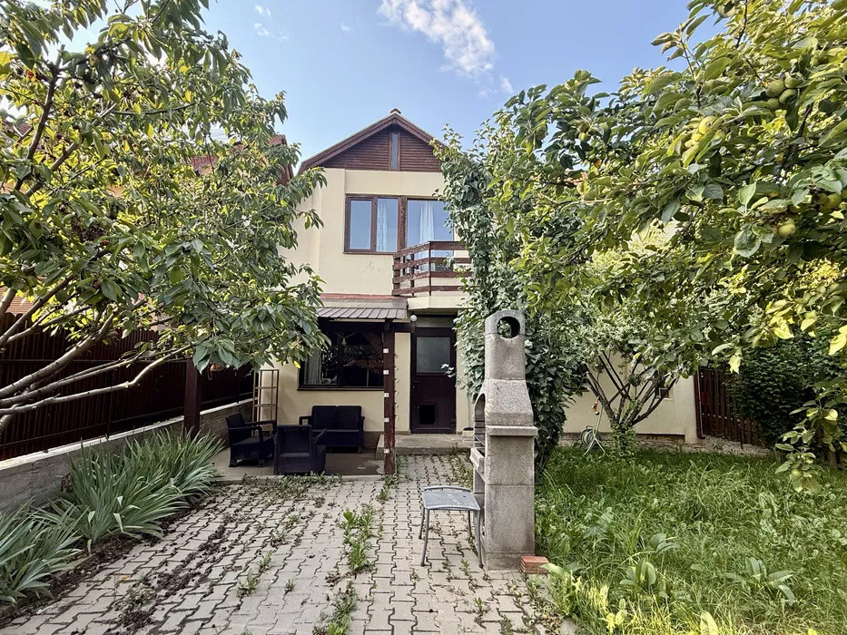 Casa idividuala , 102 mp utili , zona Sub Cetate
