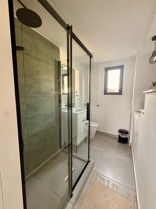 Casa idividuala , 102 mp utili , zona Sub Cetate