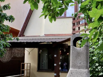Casa idividuala , 102 mp utili , zona Sub Cetate