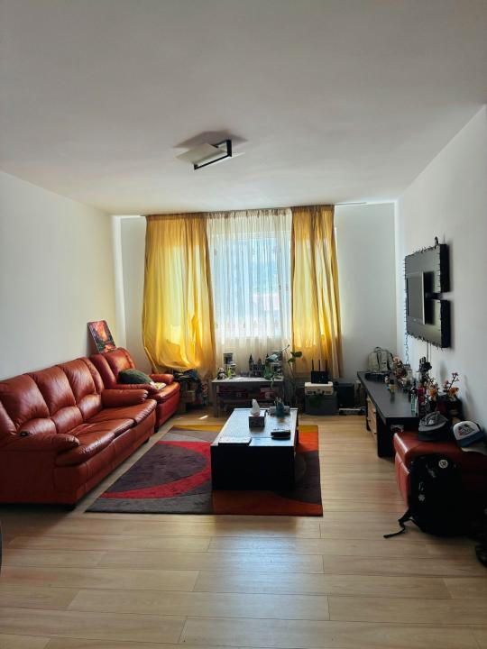 Apartament de închiriat, 2 camere, zona BMW