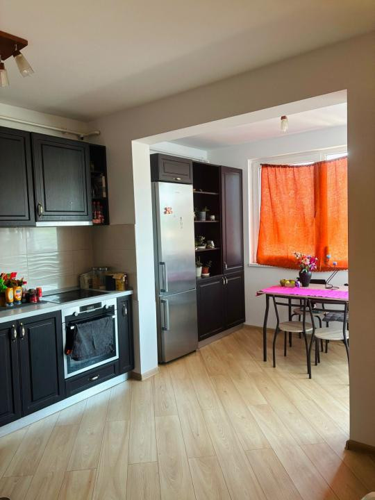 Apartament de închiriat, 2 camere, zona BMW