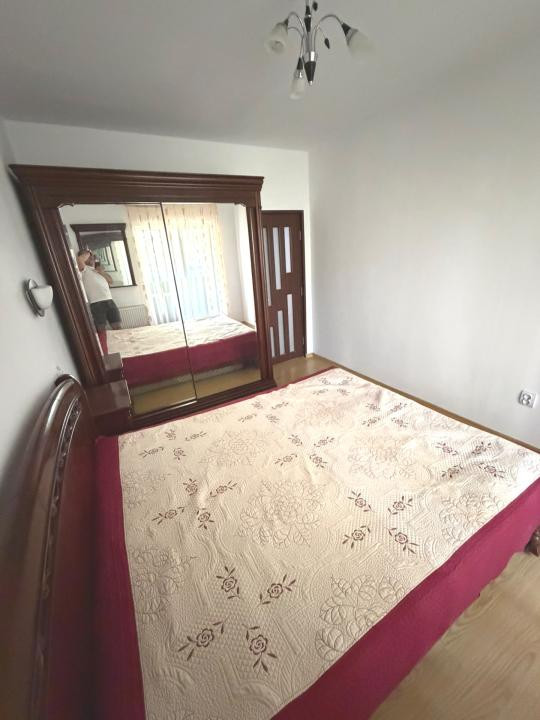 Apartament cu 2 camere, 52 mp, parcare, etajul 1, zona Eroilor
