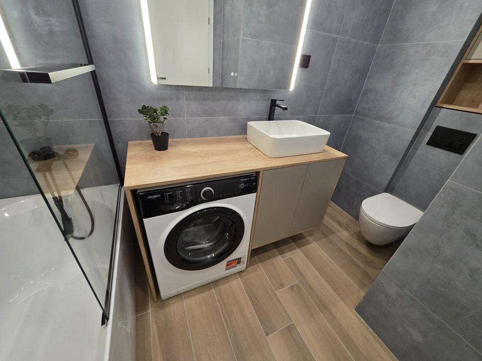 Apartament la cheie , Eroilor Residence,bloc nou 2025,etaj intermediar