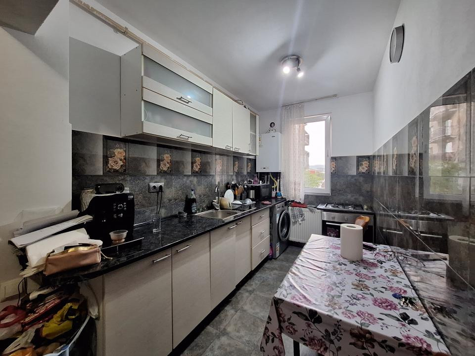 Apartament decomandat, 44 mp, parcare, strada Cetatii