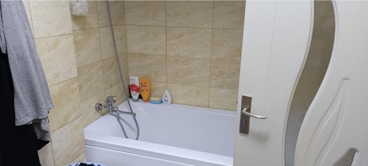 Apartament cu 2 camere,parcare inclusa,bloc nou cu lift,zona Terra