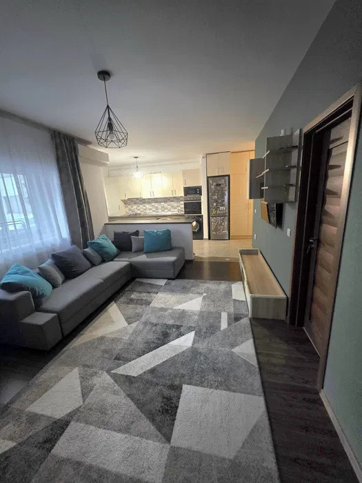 Apartament cu 3 camere, 76 mp, parcare, zona Stadionului