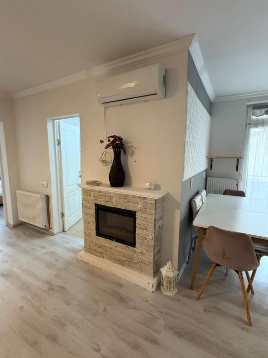 Apartament cu 3 camere,2 balcoane,parcare,zona Tineretului