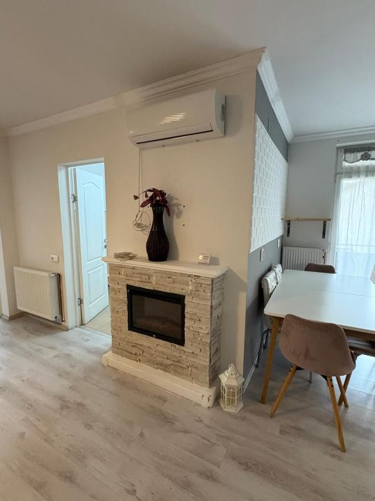 Apartament cu 3 camere,2 balcoane,parcare,zona Tineretului