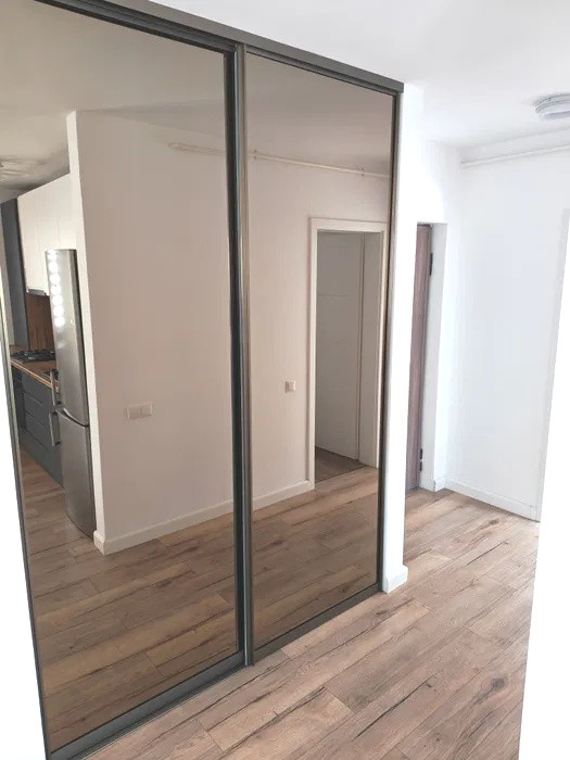 Apartament cu 2 camere, 55 mp, balcon, zona Sub Cetate