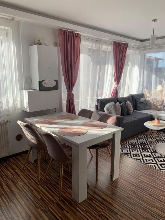 Apartament cu 3 camere, 59 mp, 2 balcoane, zona Florilor
