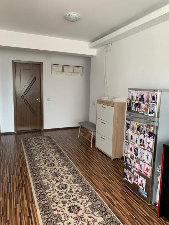Apartament cu 3 camere, 59 mp, 2 balcoane, zona Florilor