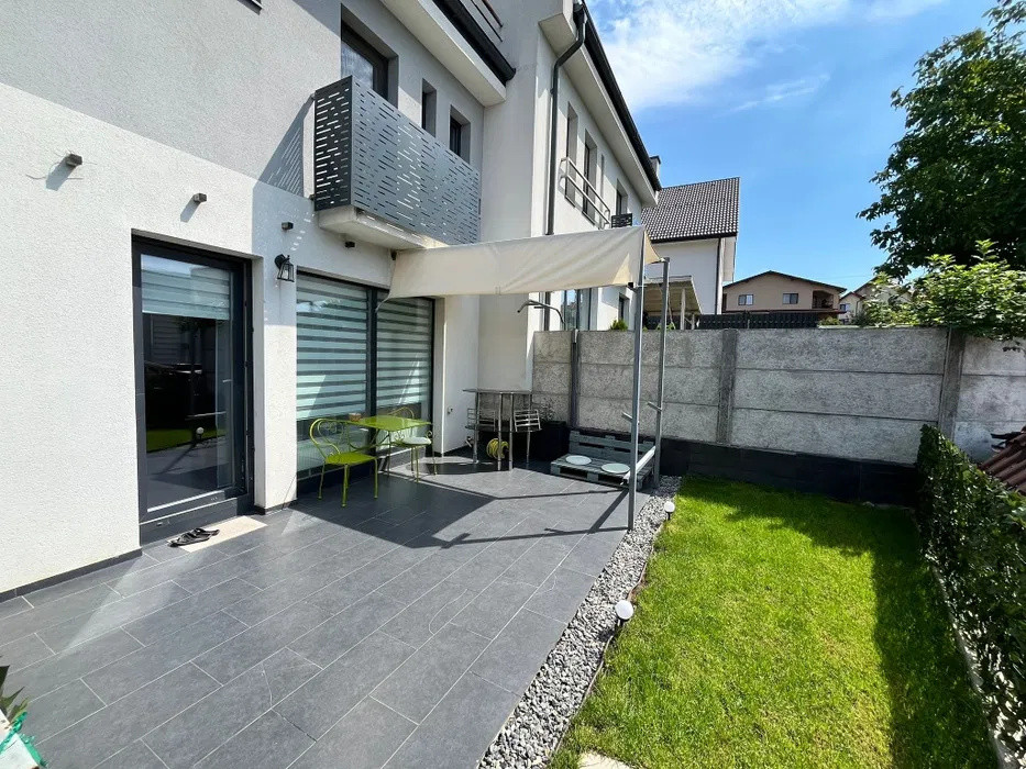 Casă tip duplex, 5 camere, garaj, curte, PETFRIENDLY, zona Auchan Iris