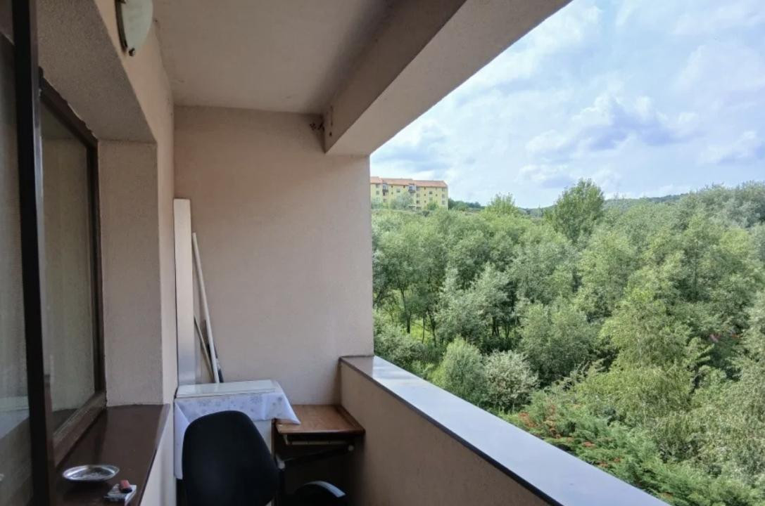 Apartment cu 2 camere,52 mp utili , parcare inclusa, etaj intermediar 