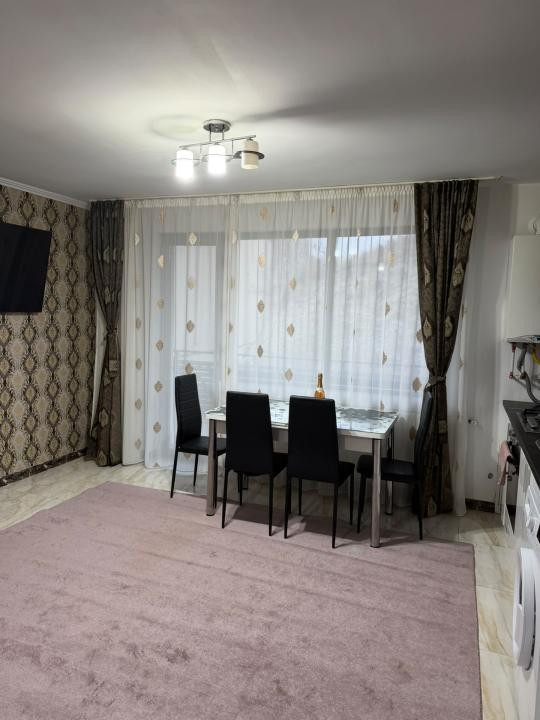 Aparatment cu 2 camere și parcare , zona Stejarului 