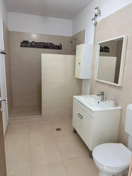 Apartament cu 2 camere, 50 mp, balcon, zona Stadionului 