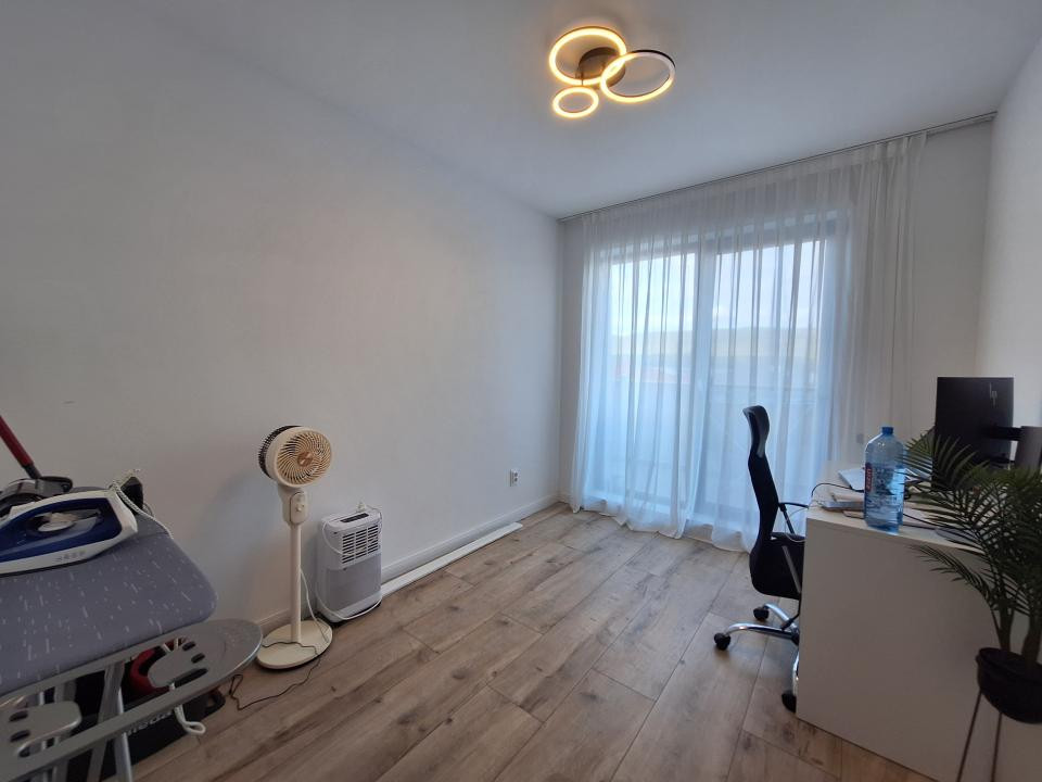 Apartament cu 3 camere, 2 bai, 65 mp, zona Eroilor 