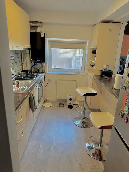 Apartament cu 2 camere, 56 mp, terasa de 50 mp, zona Razoare