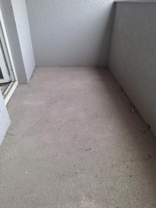 Apartament semifinisat cu CF, 69,63 mp, 2 bai, 2 balcoane, zona Terra