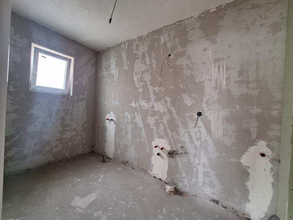 Apartament semifinisat cu CF, 69,63 mp, 2 bai, 2 balcoane, zona Terra