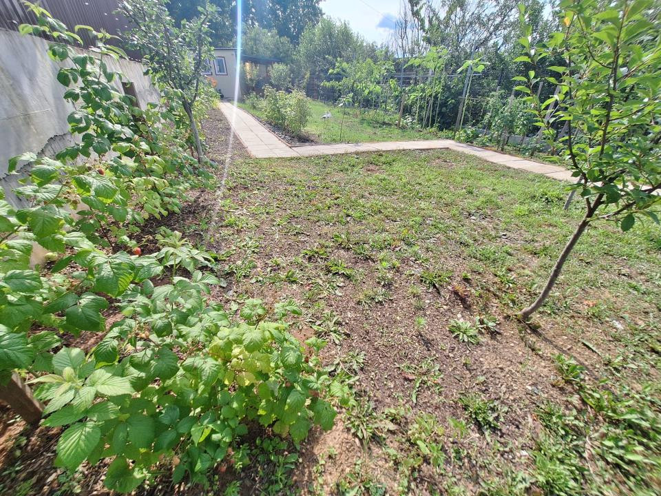 Teren intravilan de 437 mp, zona Razoare