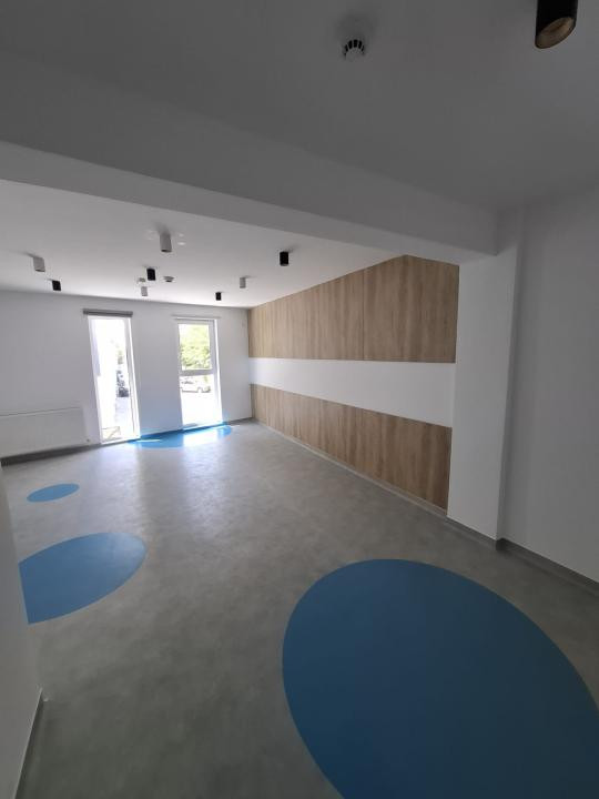 Clădire premium 600 mp, ideal gradinita sau activități mixte, in Dambul Rotund