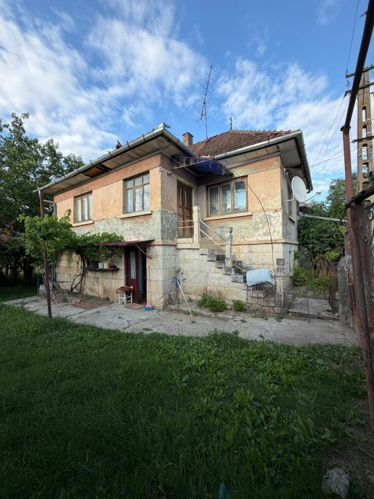 Teren intravilan cu constructie renovabila, 1715 mp, Zona Suceagu