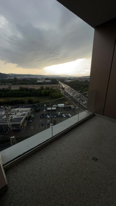 Apartament de 3 camere, 77 mp, zona BMW 