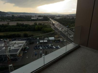 Apartament de 3 camere, 77 mp, zona BMW 