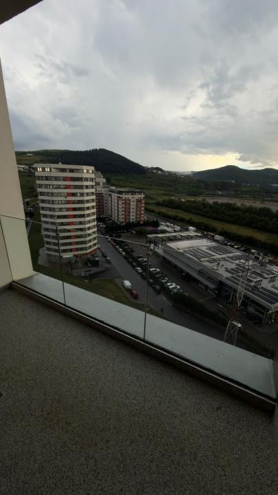 Apartament de 3 camere, 77 mp, zona BMW 