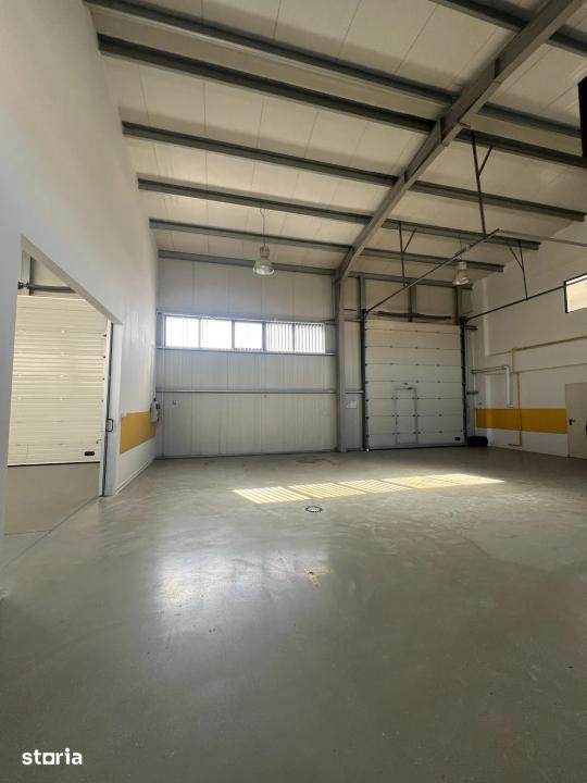Hala moderna, 600 mp, showroom, depozit, birouri, 6m inaltime, Floresti