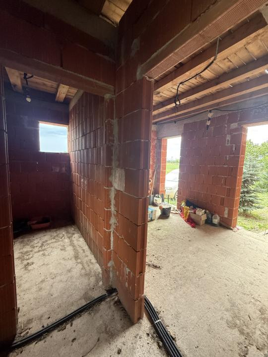 Teren cu casa la roșu - 610 mp - Jucu Rompetrol 