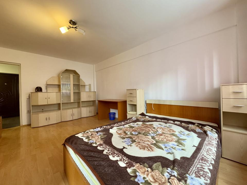 Apartament 1 camera, 40 mp, etajul 1, balcon, zona Calea Turzii