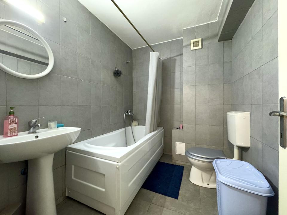 Apartament 1 camera, 40 mp, etajul 1, balcon, zona Calea Turzii