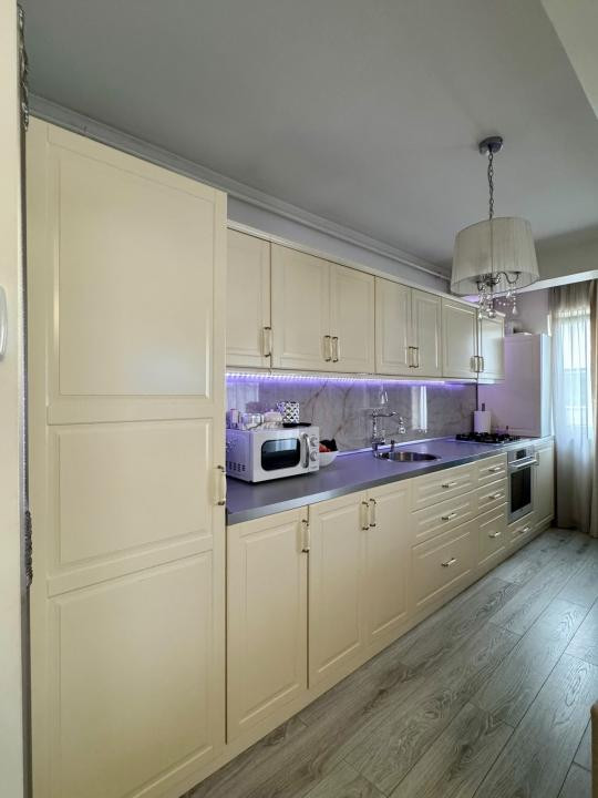 Apartament disponibil imediat, 2 camere,parcare,zona Terra