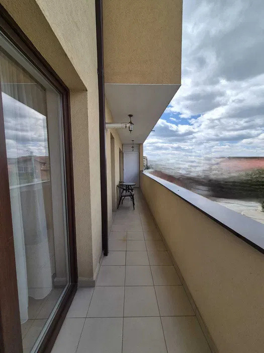 Apartament cu 2 camere, etajul 1, parcare, zona Cetatii
