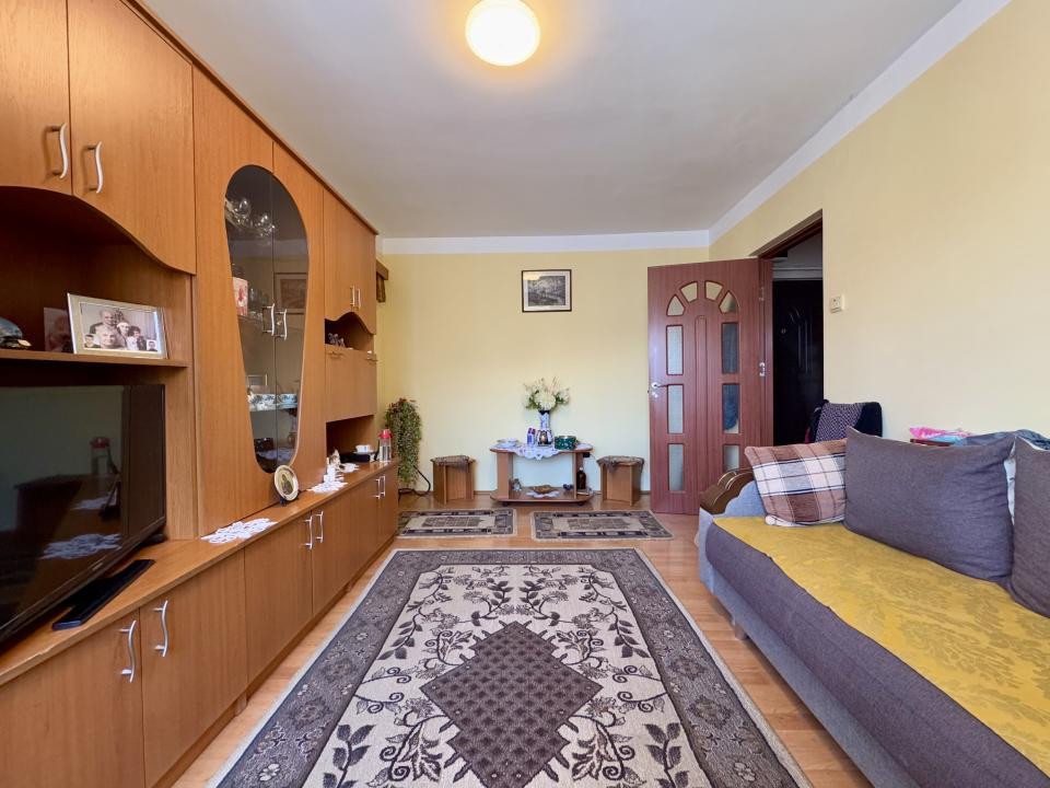 Investiție! Apartament 2 camere, etaj intermediar, zona Academiei de Muzică