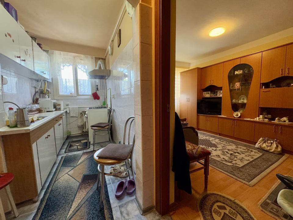 Investiție! Apartament 2 camere, etaj intermediar, zona Academiei de Muzică