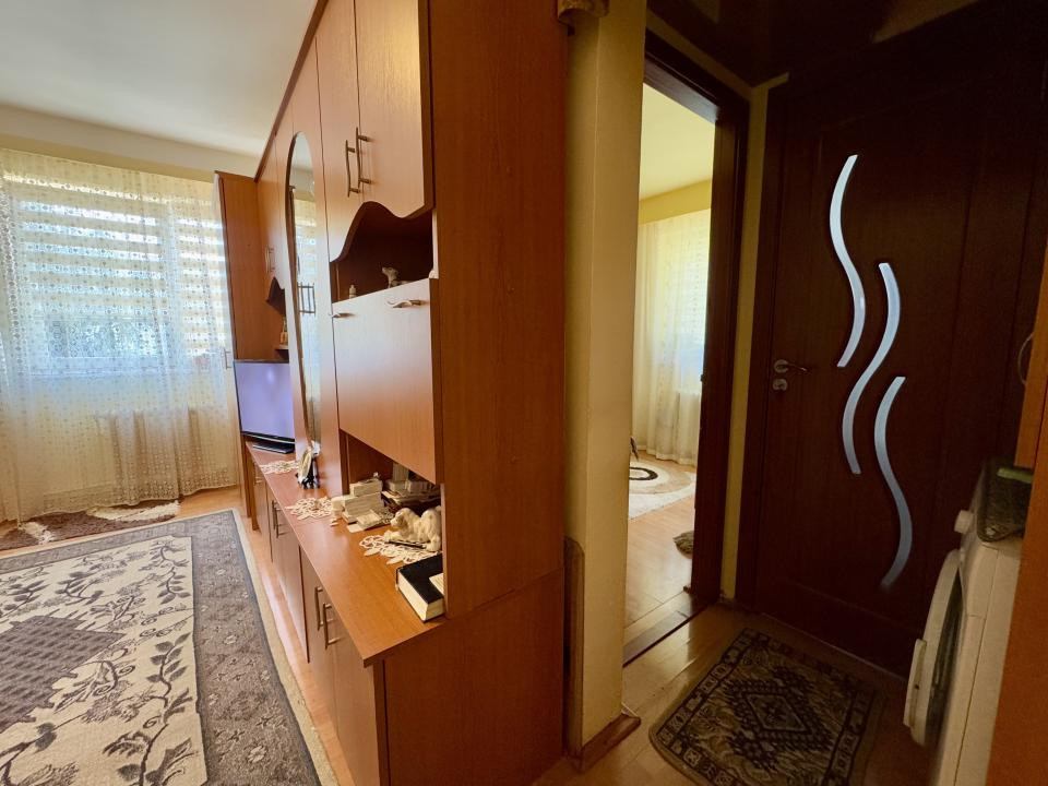 Investiție! Apartament 2 camere, etaj intermediar, zona Academiei de Muzică
