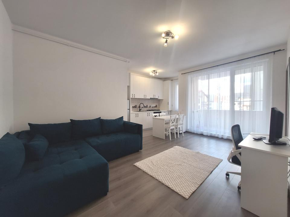 Apartament cu 2 camere, bloc nou, 45 mp, parcare, zona Cetatii 