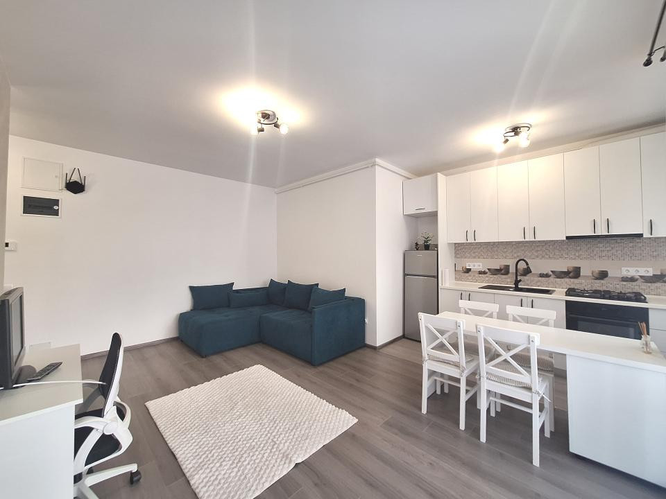 Apartament cu 2 camere, bloc nou, 45 mp, parcare, zona Cetatii 
