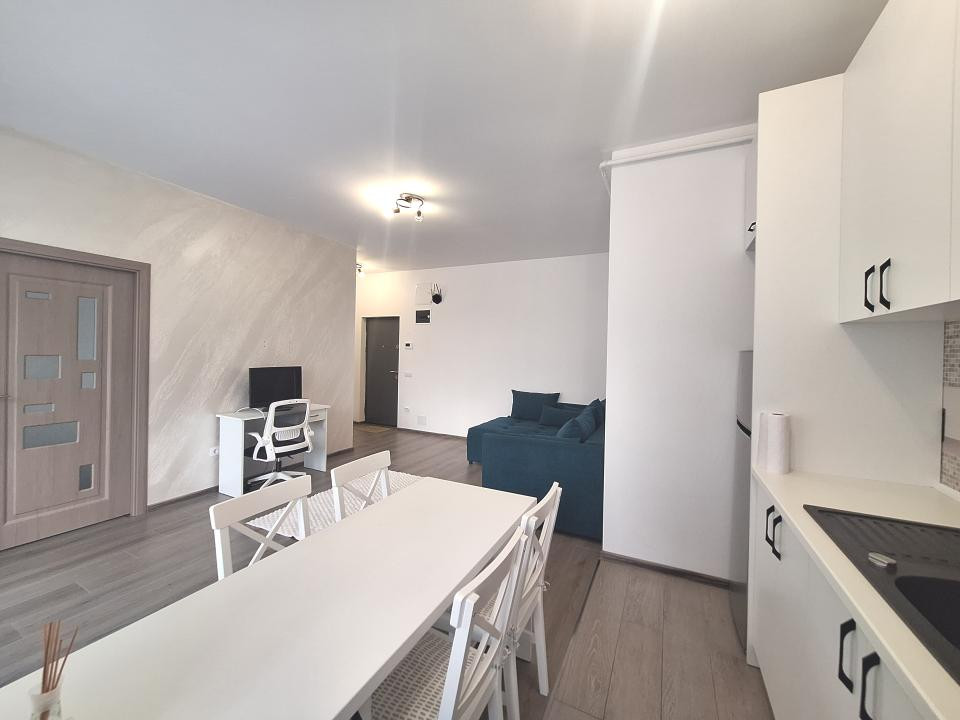 Apartament cu 2 camere, bloc nou, 45 mp, parcare, zona Cetatii 